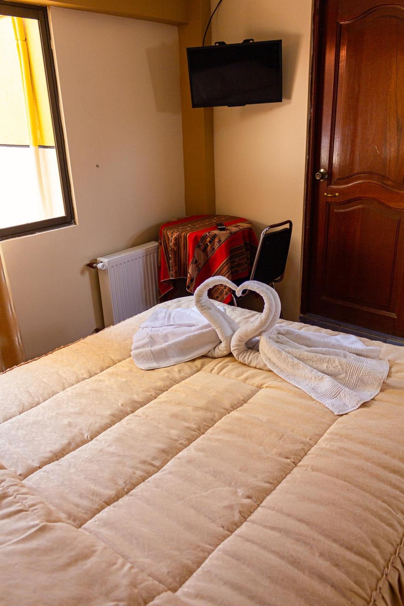 Hostal Sonia Copacabana  Eksteriør billede