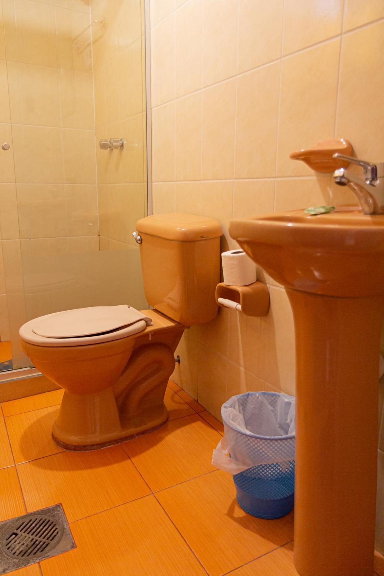 Hostal Sonia Copacabana  Eksteriør billede