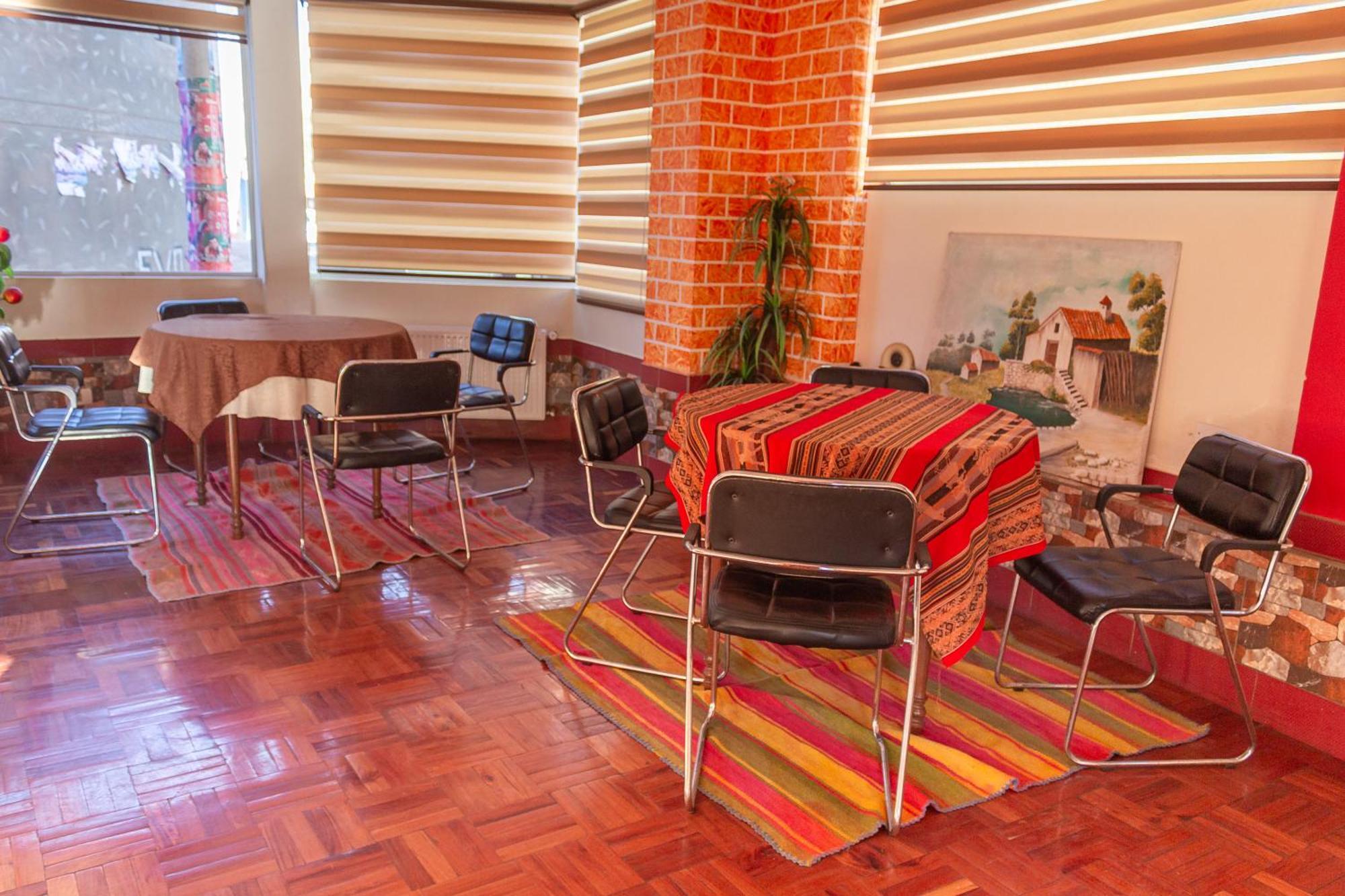 Hostal Sonia Copacabana  Eksteriør billede
