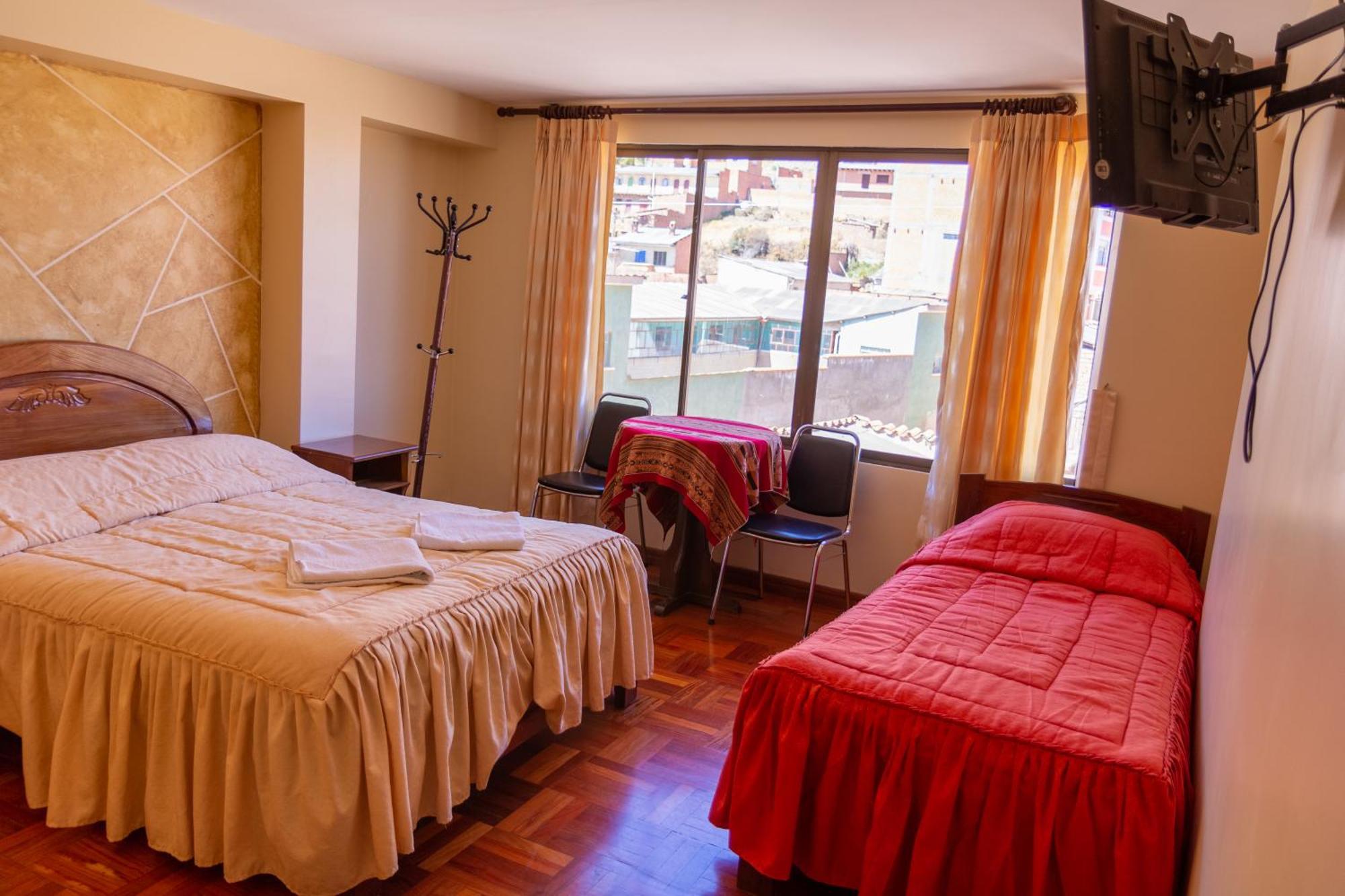 Hostal Sonia Copacabana  Eksteriør billede