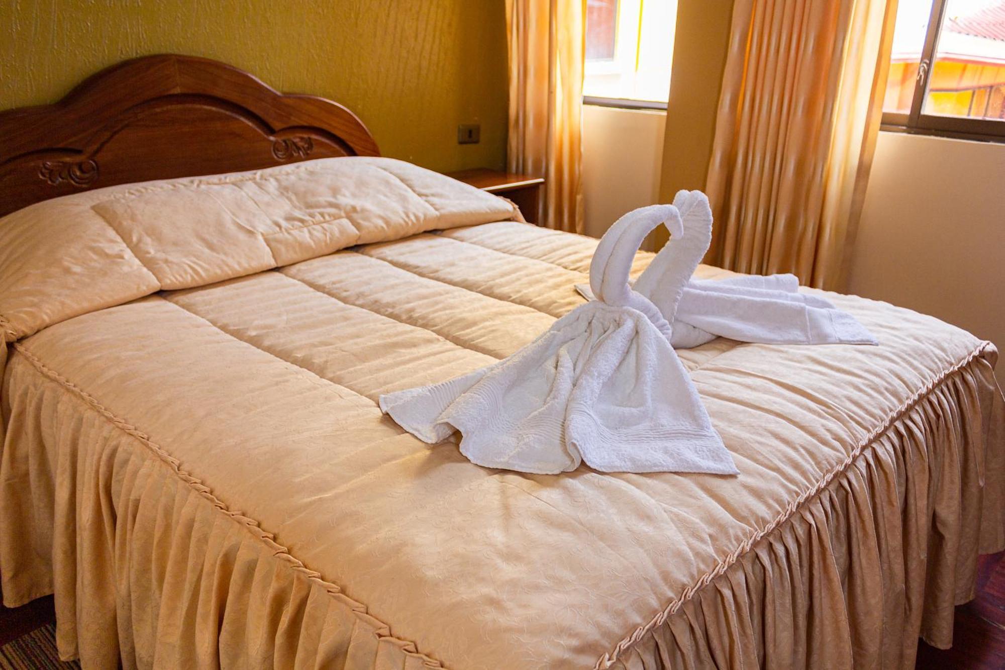 Hostal Sonia Copacabana  Eksteriør billede